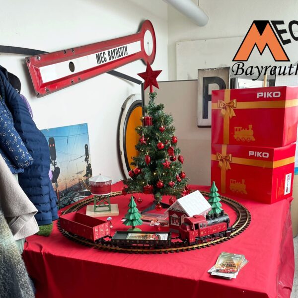 Gleich beim Eingang wurden die Besucher mit dem PIKO Weihnachtszug auf die bevorstehenden Feiertage eingestimmt.