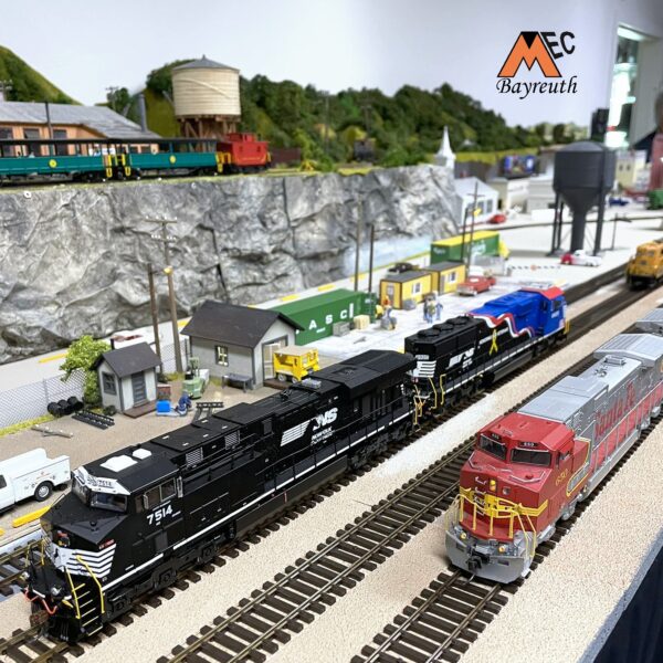 Lange Züge wurden auf der privaten US Anlage im Club am Veranstaltungstgag gefahren.